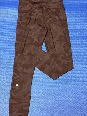 lululemon athletica Camo High-Rise Leggings cropped